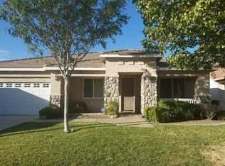 3843 Grandview Dr, Palmdale, CA 93551