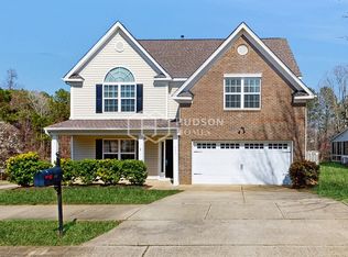 901 Steelhorse Dr, Fuquay Varina, NC 27526