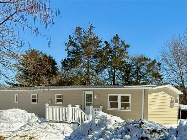 18 Airport Rd, Coventry, RI 02816