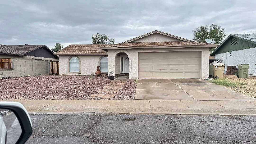 3 bed, 1343 sqft, $2,150 — Photo 1