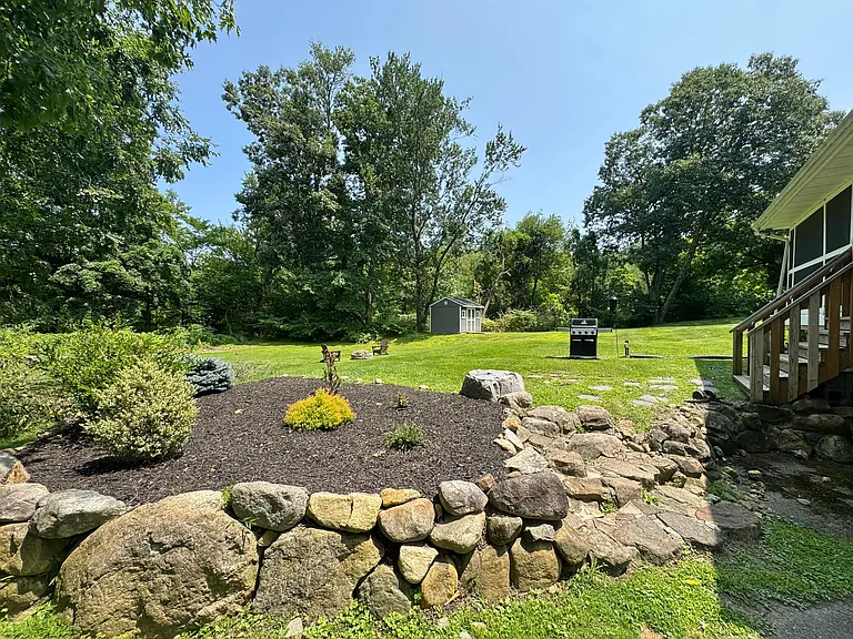 8 McKay Ln — Photo 8
