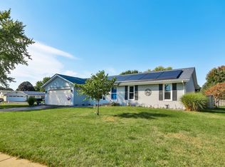 1002 Knightsbridge Dr, Machesney Park, IL