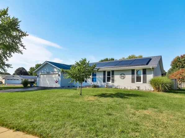 1002 Knightsbridge Dr, Machesney Park, IL 61115