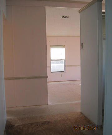 3rd image of 401 Avocado Dr