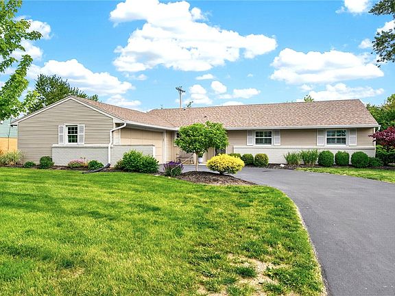 2nd image of 265 Gershwin Dr