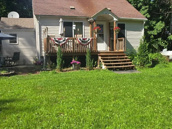 8492 190th St, Milaca, MN 56353