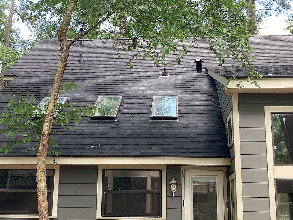 2nd image of 7 Colony Trail Dr