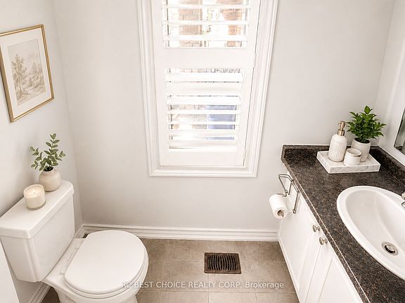 5th image of 23 Durhamview Cres