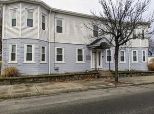 1627 Cranston St APT 1, Cranston, RI 02920