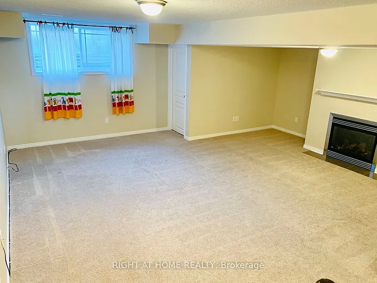 1602 Westhall Way — Photo 15