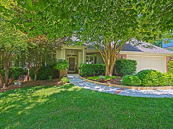 2nd image of 108 Kelekent Ln