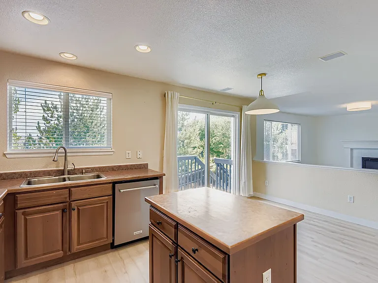3712 Castle Peak Ave — Photo 8