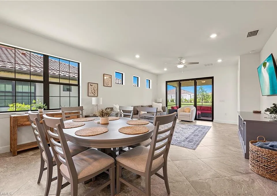 17434 Caravita Ln