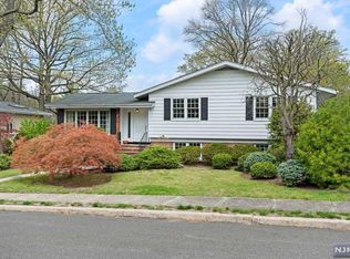 187 Middlesex Ave, Englewood Cliffs, NJ 07632