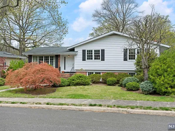 187 Middlesex Ave, Englewood Cliffs, NJ 07632