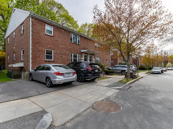 46 Aldrich Rd #A, Watertown, MA 02472