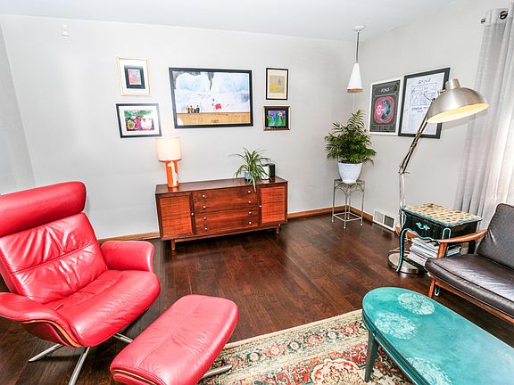 5th image of 488 Stanbery Ave