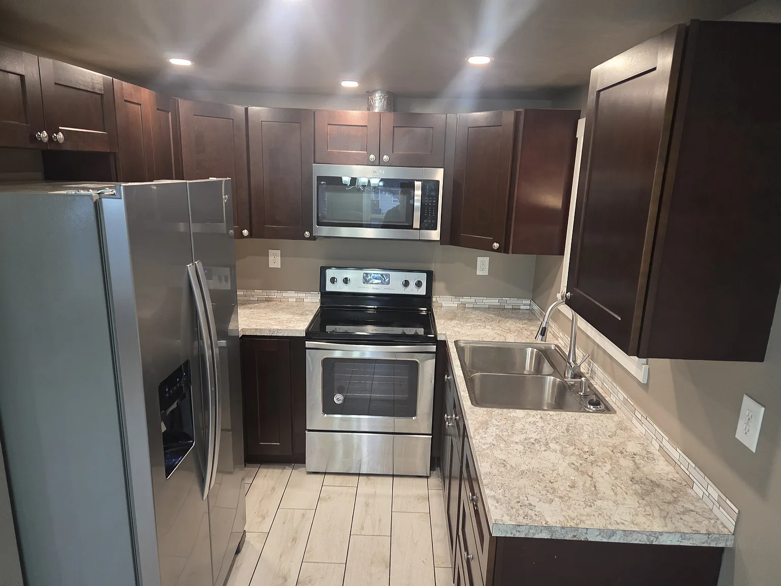 3 bed, 1075 sqft, $1,795 — Photo 1