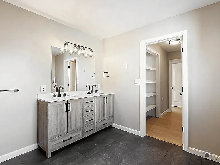 15 Elmhurst St — Photo 15