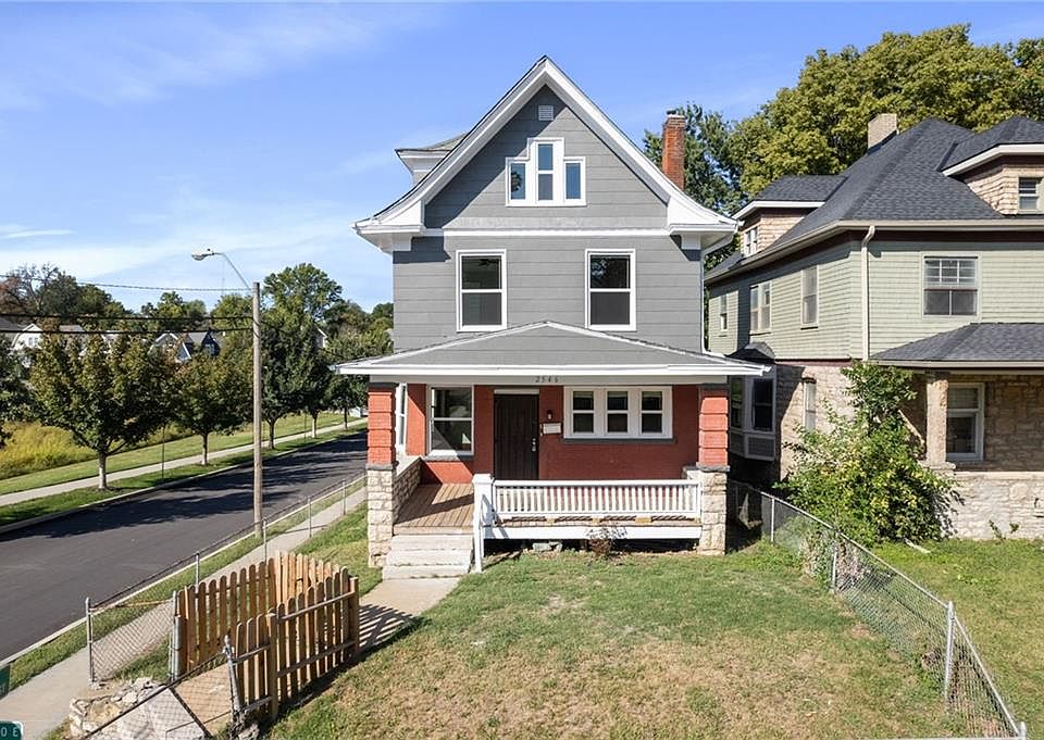 1st image of 2546 Park Ave