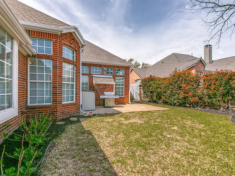 3408 Devonshire Ct — Photo 9