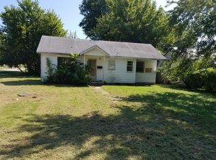 402 Cleveland Ave, Baxter Springs, KS 66713