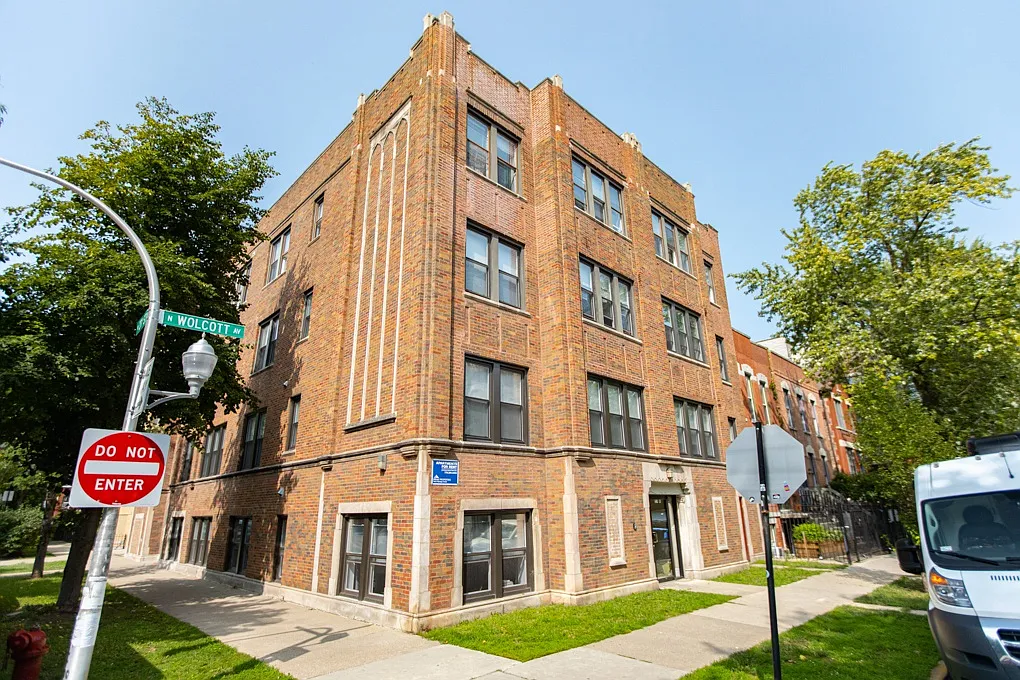 1234-36 N. Wolcott Ave. / 1906 W. Crystal St. — Photo 1