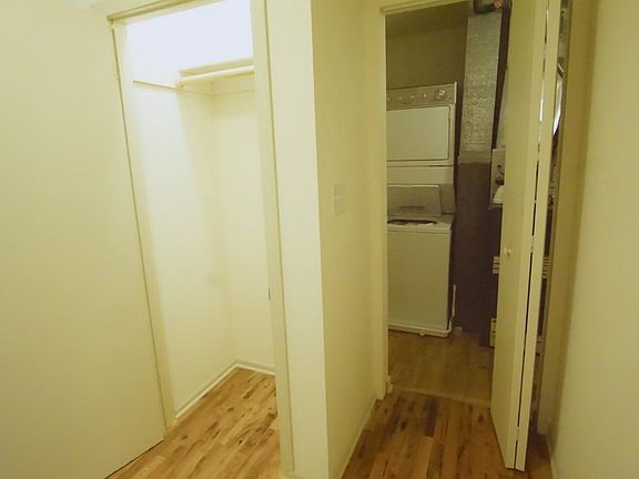 3rd image of 1311 W Leland Ave #10