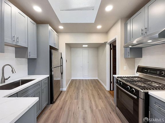 3rd image of 224 Shields St