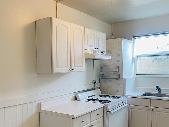 3rd image of 103 Freelon St APT 3