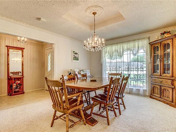 3rd image of 1606 Rollinghill Cir