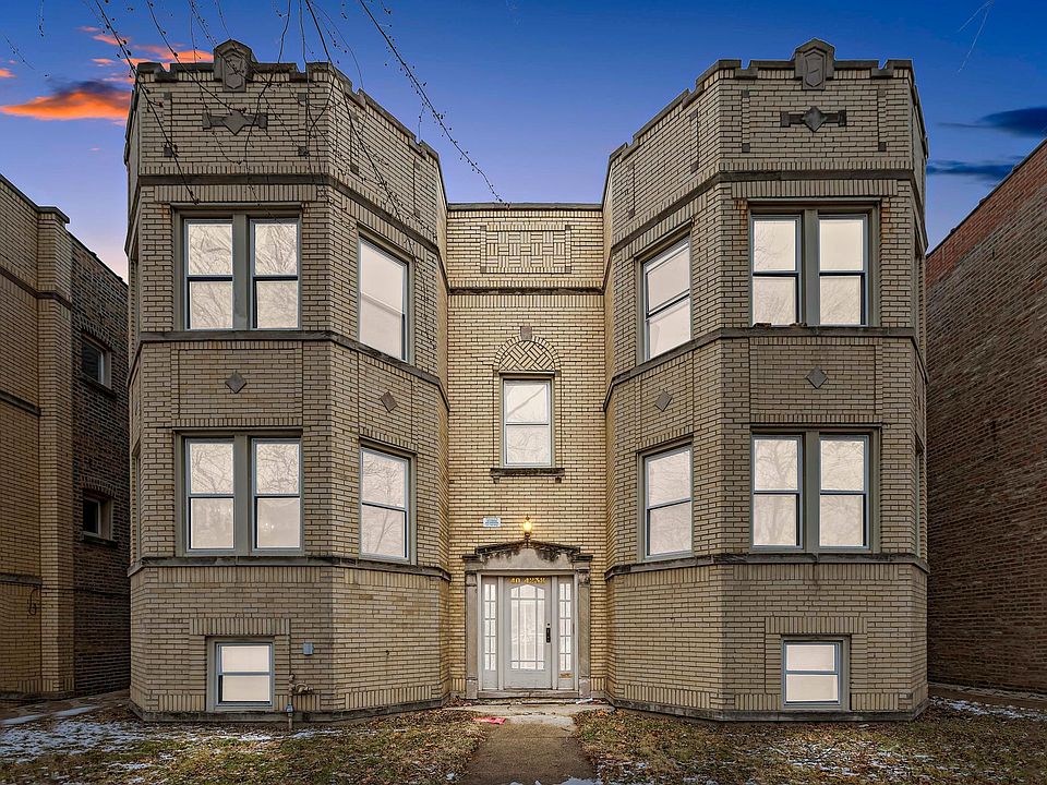 1st image of 4238 W Wrightwood Ave #2G