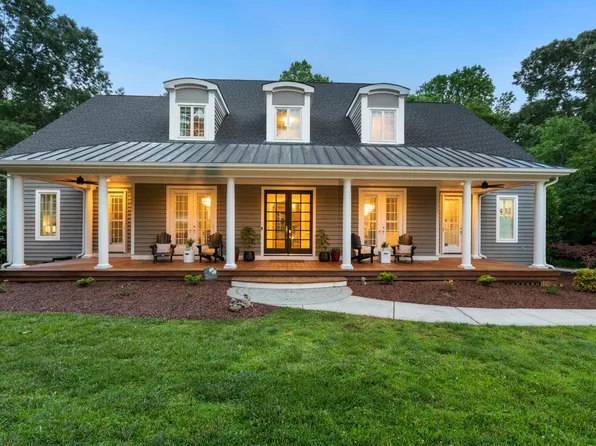 1700 Sharnbrook Ct, Raleigh, NC 27614