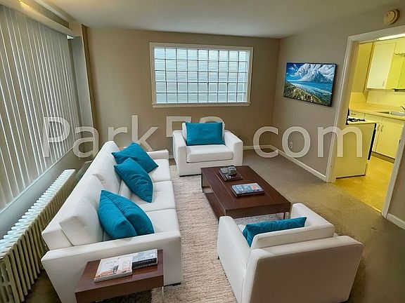 3rd image of 406 N 6th St #A