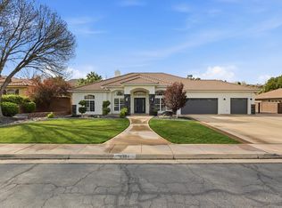 2384 E Lake Dr, Saint George, UT 84790
