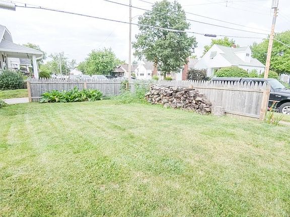 4th image of 2961 Wayland Ave