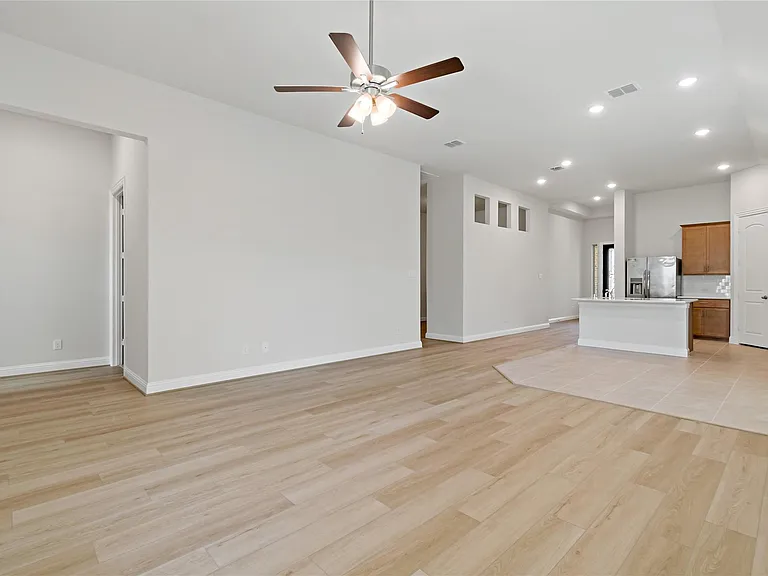 2131 Villa Flora Ln — Photo 3