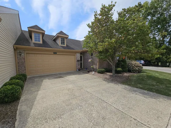 510 E Moss Creek Dr, Bloomington, IN 47401