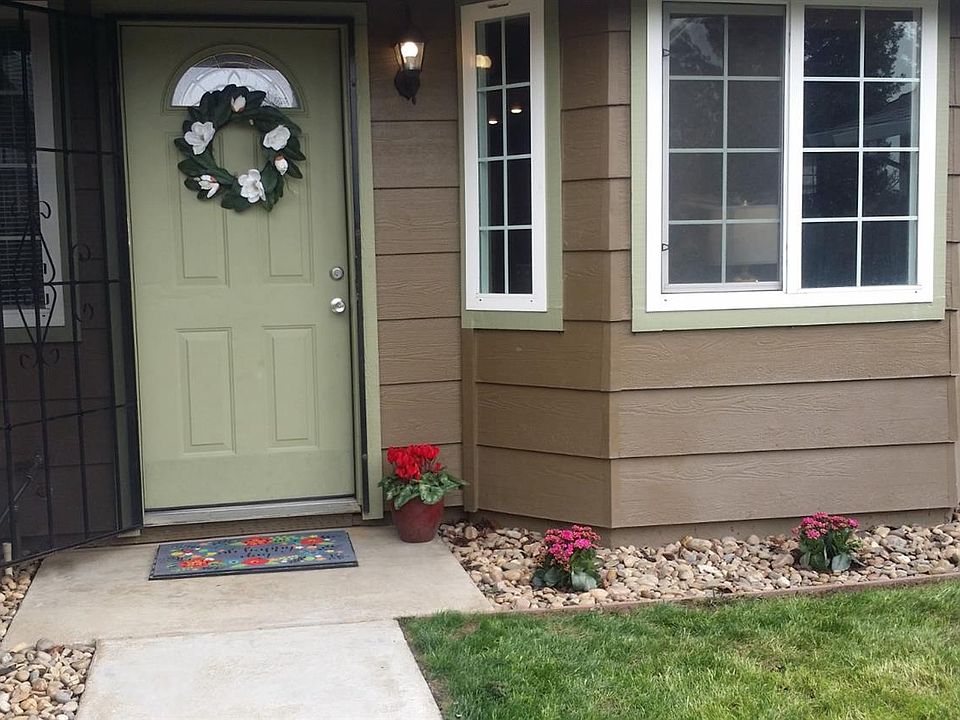 1st image of 18816 Walden Dr
