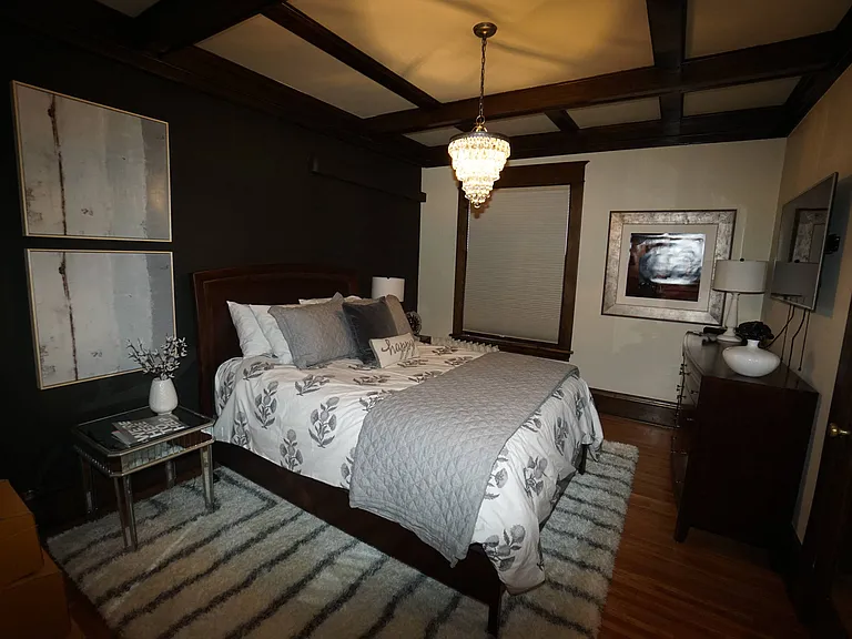 833 Grand Apartments — Photo 47
