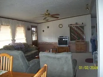 4088 Geiger Rd NE photo 1