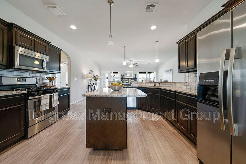 1st image of 25525 E 90th Pl S