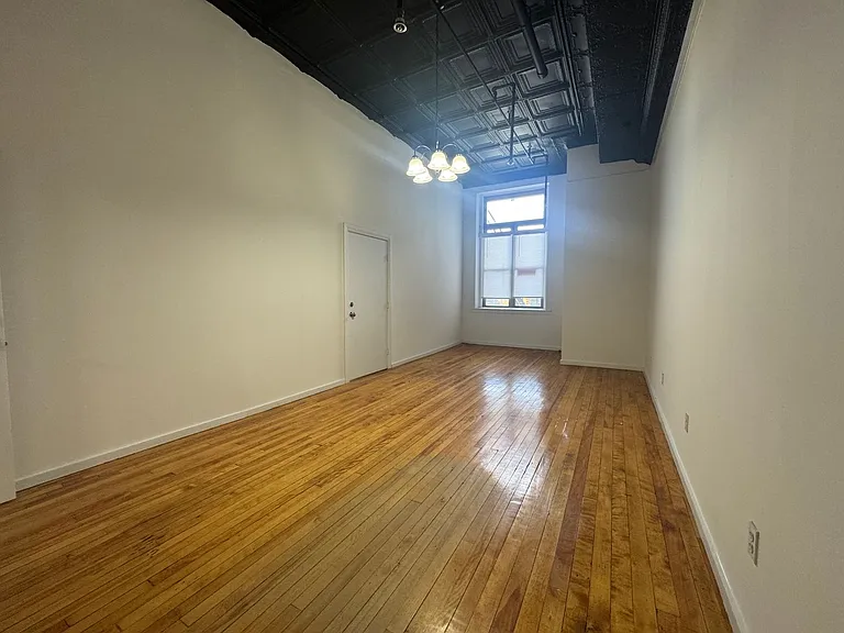 171 Genesee St — Photo 32