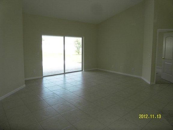 2nd image of 349 SW Thornhill Dr
