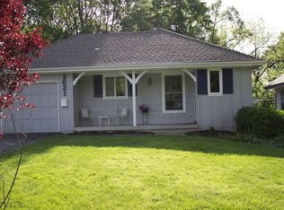 5621 Riggs St, Mission, KS 66202