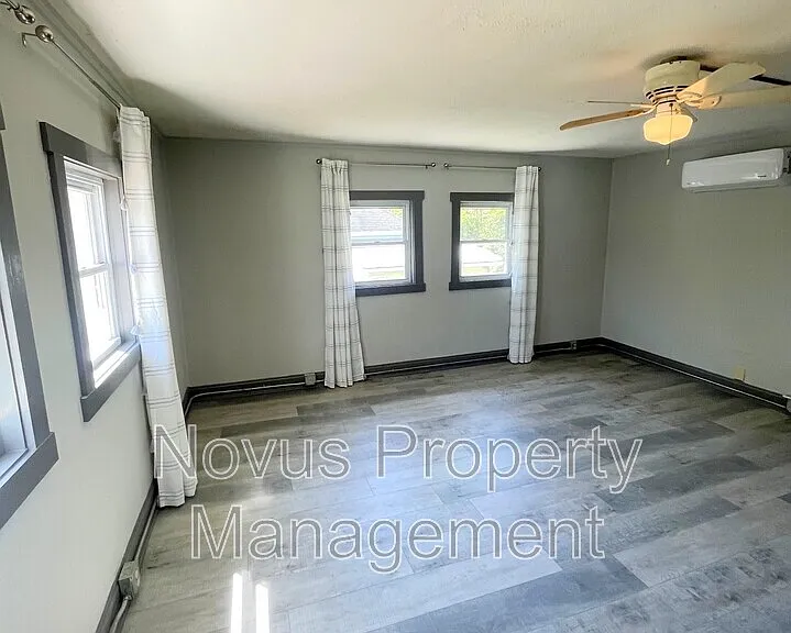 107 Parson St #B — Photo 11