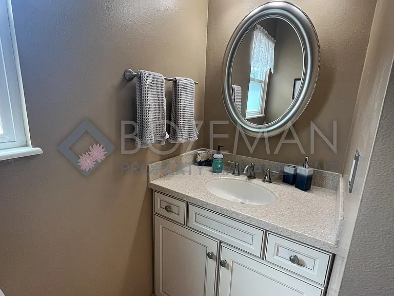 1109 N Cedarview Dr — Photo 21