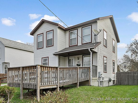 3rd image of 570 Jefferson Ave SE
