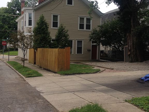 3rd image of 3783 Isabella Ave