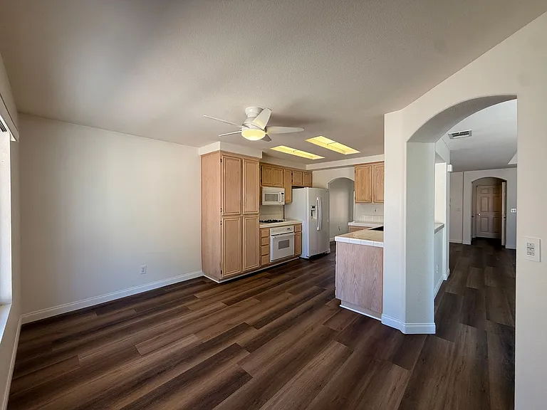 5430 Panoramic Ln — Photo 8